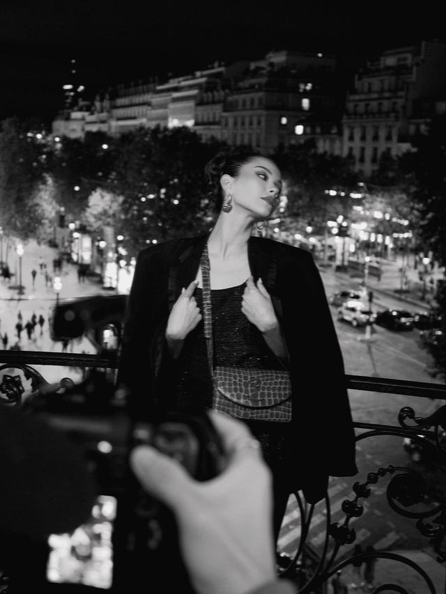 6 Gaya Elegan dan Berkelas Alyssa Daguise di Paris Fashion Week, Satu Acara dengan Halle Bailey-Seungkwan Seventeen