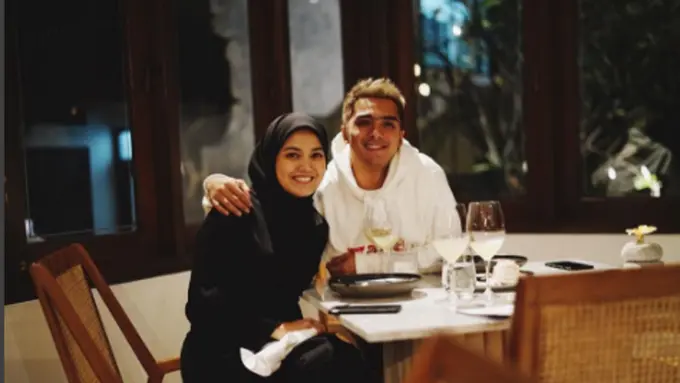 Herfiza Novianti dan Ricky Harun