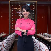 Farah Quinn berupaya terus memanfaatkan kekayaan alam Indonesia dalam masakannya. Negara yang kaya akan rempah-rempah ini terus di gali demi menciptakan citra rasa baru dalam masakannya. (Nurwahyunan/Bintang.com)