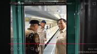 Resmikan Stasiun Tanah Abang Baru, Prabowo Naik KRL dari Manggarai
