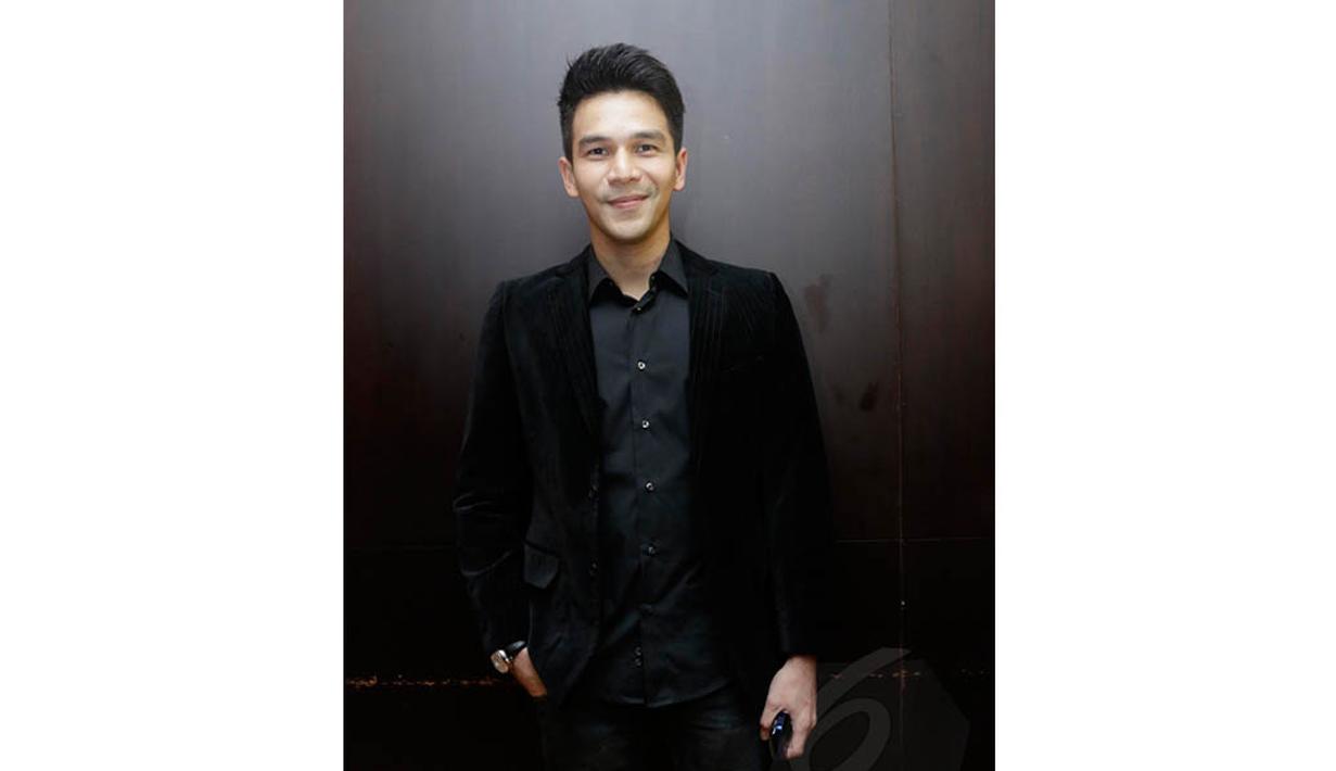 Beruntung, kisah ini tak terjadi di kehidupan nyatanya,  aktor kelahiran 8 Mei 1981 itu memerankan tokoh Anton di film 'Diaspora Cinta di Taipei'. (1/7/14) (Liputan6.com/Miftahul Hayat)