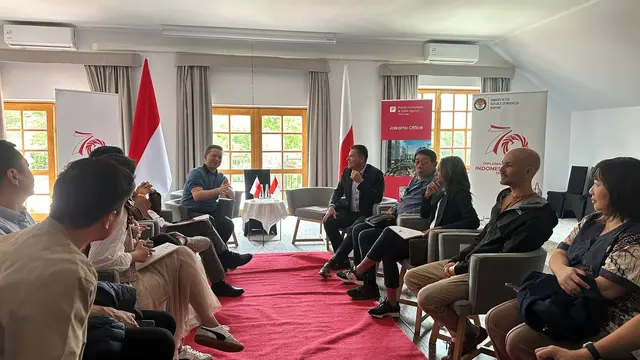 Pertemuan bisnis antara Polish Foreign Trade Office dan sejumlah pengusaha Indonesia di Polandia, Senin (16/6/2025). (Liputan6.com/Benedikta Miranti)