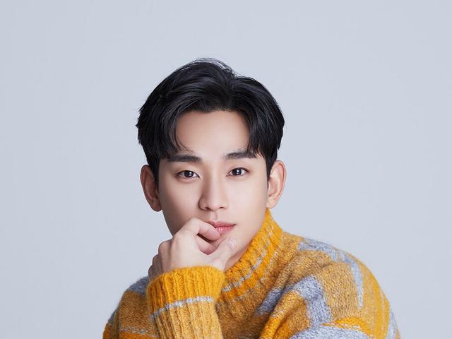 Kim Soo Hyun Pajang Kado Ultah Dari Fans Indonesia Dapat Mi Instan Dan Keripik Singkong Showbiz Liputan6 Com