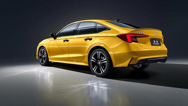 Selain warna baru, aksesoris lain juga ditampilkan untuk menggaet konsumen baru