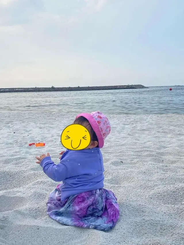 6 Momen Liburan Zaskia Gotik Bareng Suami dan Anak, Nikmati Indahnya Pantai Ancol