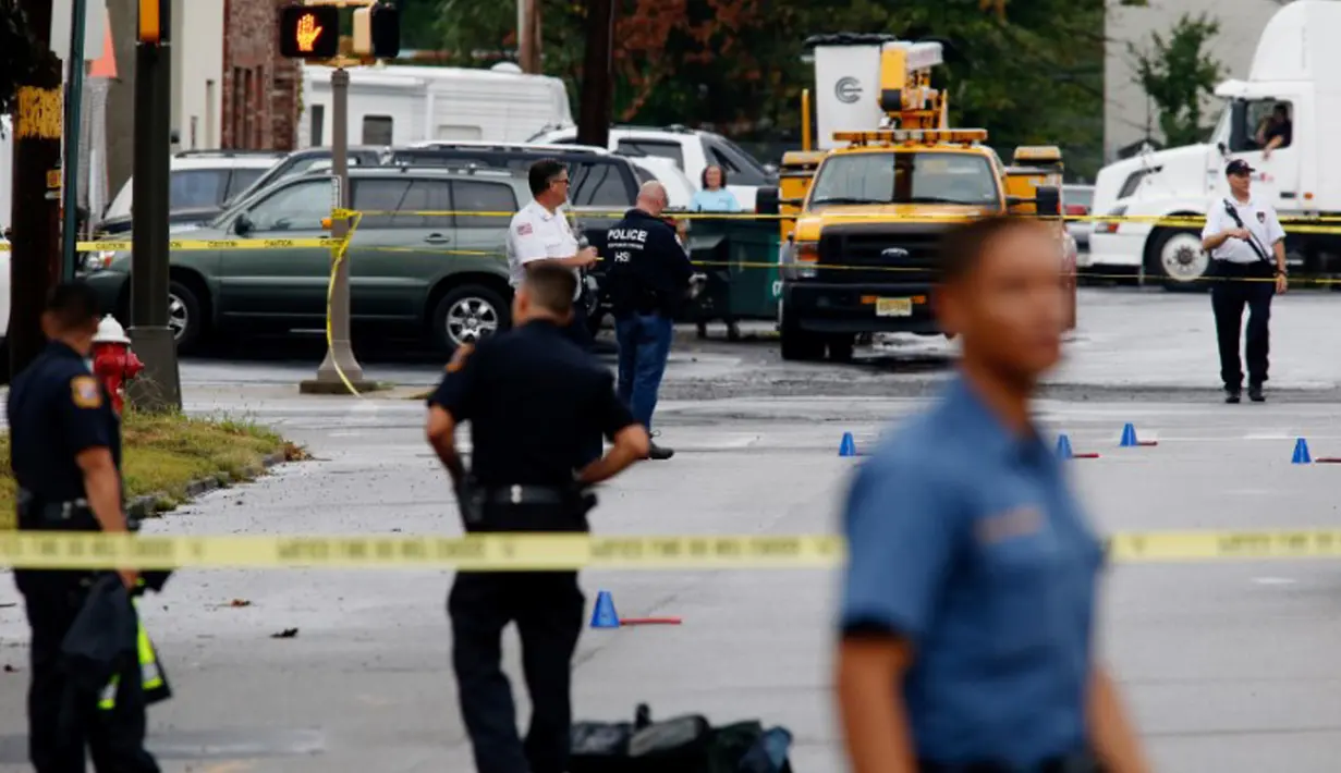 Suasana lokasi di mana Ahmad Khan Rahami melakukan aksinya usai berhasil melumpuhkan Ahmad Khan Rahami di Linden, New Jersey, (19/9). (REUTERS/Eduardo Munoz)