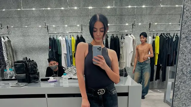 Agnez Mo Berfoto Bersama Sederet Selebriti Dunia, Netizen Antusias Menanti Album Terbarunya (Instagram/agnezmo).