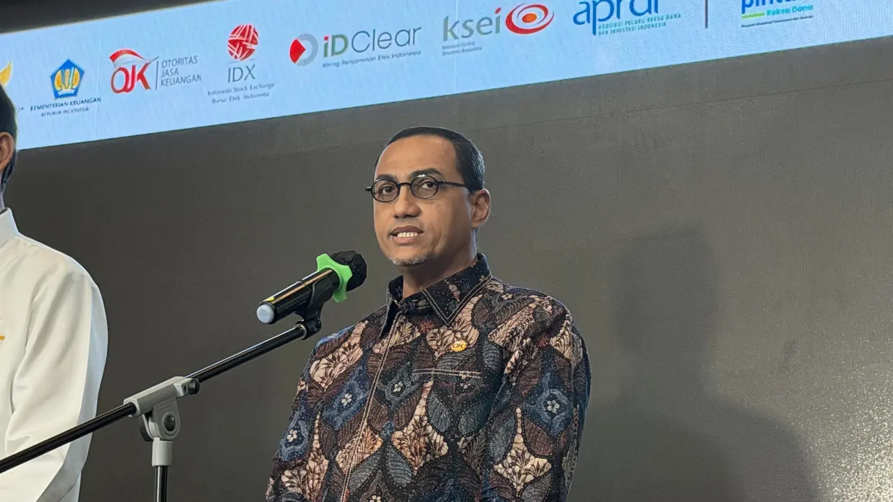 Kepala Eksekutif Pengawas Pasar Modal, Keuangan Derivatif, dan Bursa Karbon OJK Hasan Fawzi