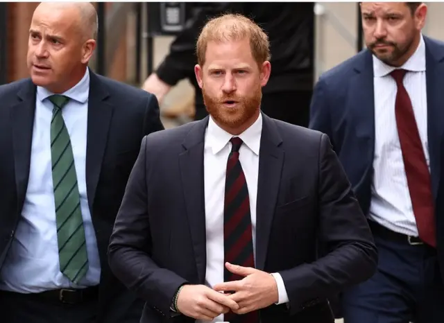 Pangeran William Dilaporkan Bakal Cabut Gelar Yang Mulia Pasangan Sussex