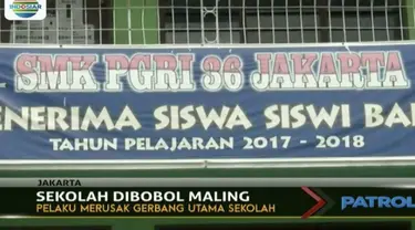 Ditinggal libur panjang, sekolah di kawasan Kalideres, Jakarta, kemalingan. Belasan laptop dan sebuah proyektor raib digondol pencuri.