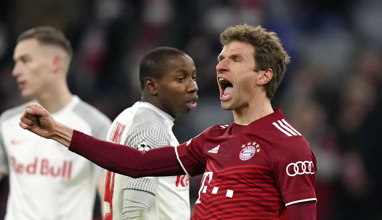 Reaksi pemain Bayern Munchen Thomas Mueller usai mencetak gol ke gawang Salzburg pada pertandingan leg kedua babak 16 besar Liga Champions di Munich, Jerman, 8 Maret 2022. Bayern Munchen menang 7-1. (AP Photo/Matthias Schrader)