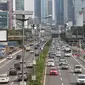 Sejumlah kendaraan melintasi tol dalam kota di kawasan Semanggi, Jakarta, Rabu (13/2). PT Jasa Marga Tbk (persero), mengumumkan akan melakukan penyesuaian tarif untuk 15 ruas jalan tol tahun 2019. (Liputan6.com/Faizal Fanani)