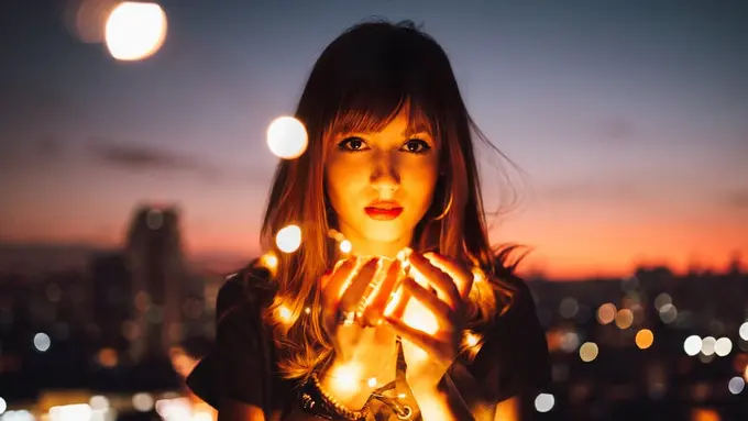 [Bintang] Tarot Hari Ini: Saatnya Bertransformasi!