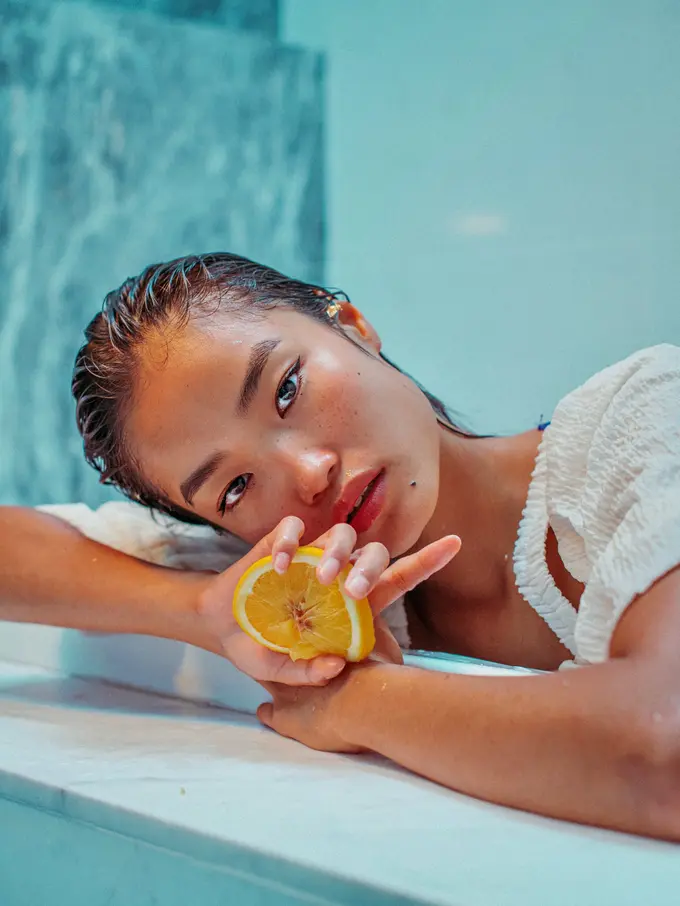 Lawan Tanda-tanda Penuaan dengan Skincare Kandungan Immortelle