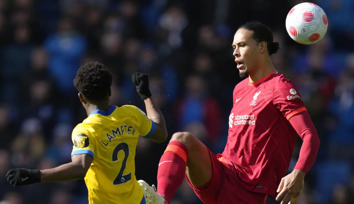 Liverpool pun menjadi tim kedua yang sudah mencapai 2000 gol di Premier League. Tim pertama adalah Manchester United yang saat ini telah mencapai 2173 gol. (AP/Kirsty Wigglesworth)