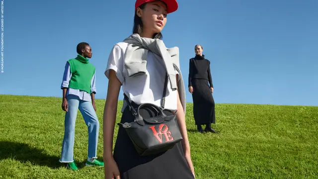 Longchamp Rilis Koleksi Tas Le Pliage Eksklusif Berdesain Karya Ikonik Seniman Robert Indiana