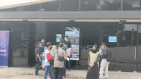 Penukaran tiket Formula E di Taman Ismail Marzuki (TIM) pada Jumat (3/6/2022). (Liputan6.com/Winda Nelfira).