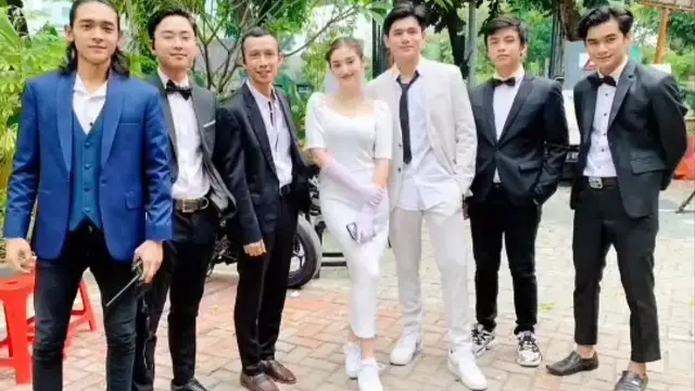 6 Potret Rayn Wijaya dan Ranty Maria Pakai Baju Pengantin, Didoakan Segera Menikah