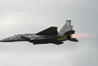 Three US F-15 fighter jets crashed in Kuwaiti territory due to fire from one of Kuwait's air defense systems while supporting Operation Epic Fury. (Phyllis Lilienthal/Unsplash)