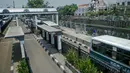 Terminal bus yang sudah direvitalisasi sejak Maret 2014, hingga kini belum beroperasi secara maksimal, Jakarta, (9/9/14). (Liputan6.com/Faizal Fanani)