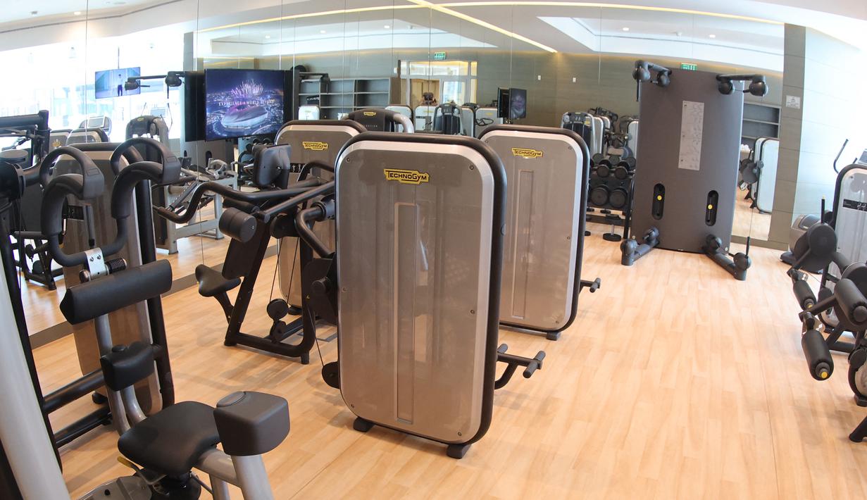 Ruang gym untuk menjaga kebugaran juga tersedia di Hotel Pullman Doha West-Bay selama 24 jam. (AFP/Karim Jaafar)