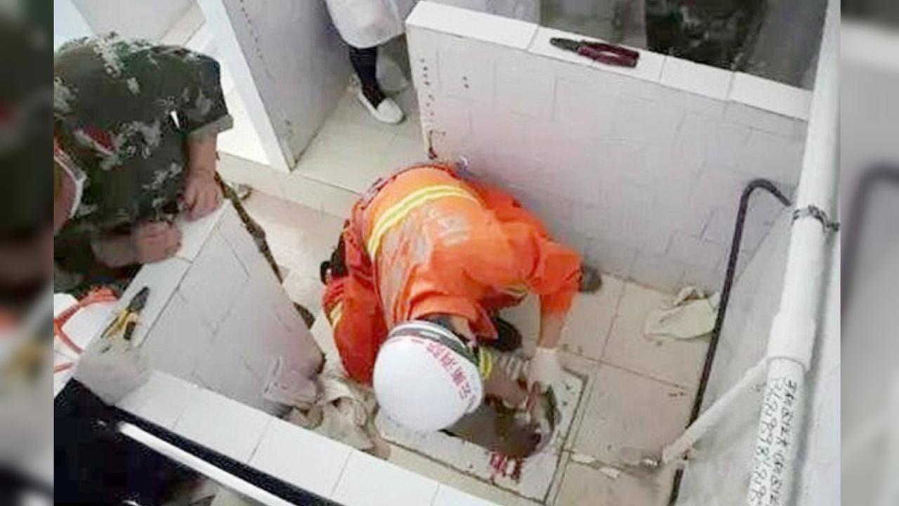 Bayi Baru Lahir Selamat Setelah Disiram Ibunya dalam WC