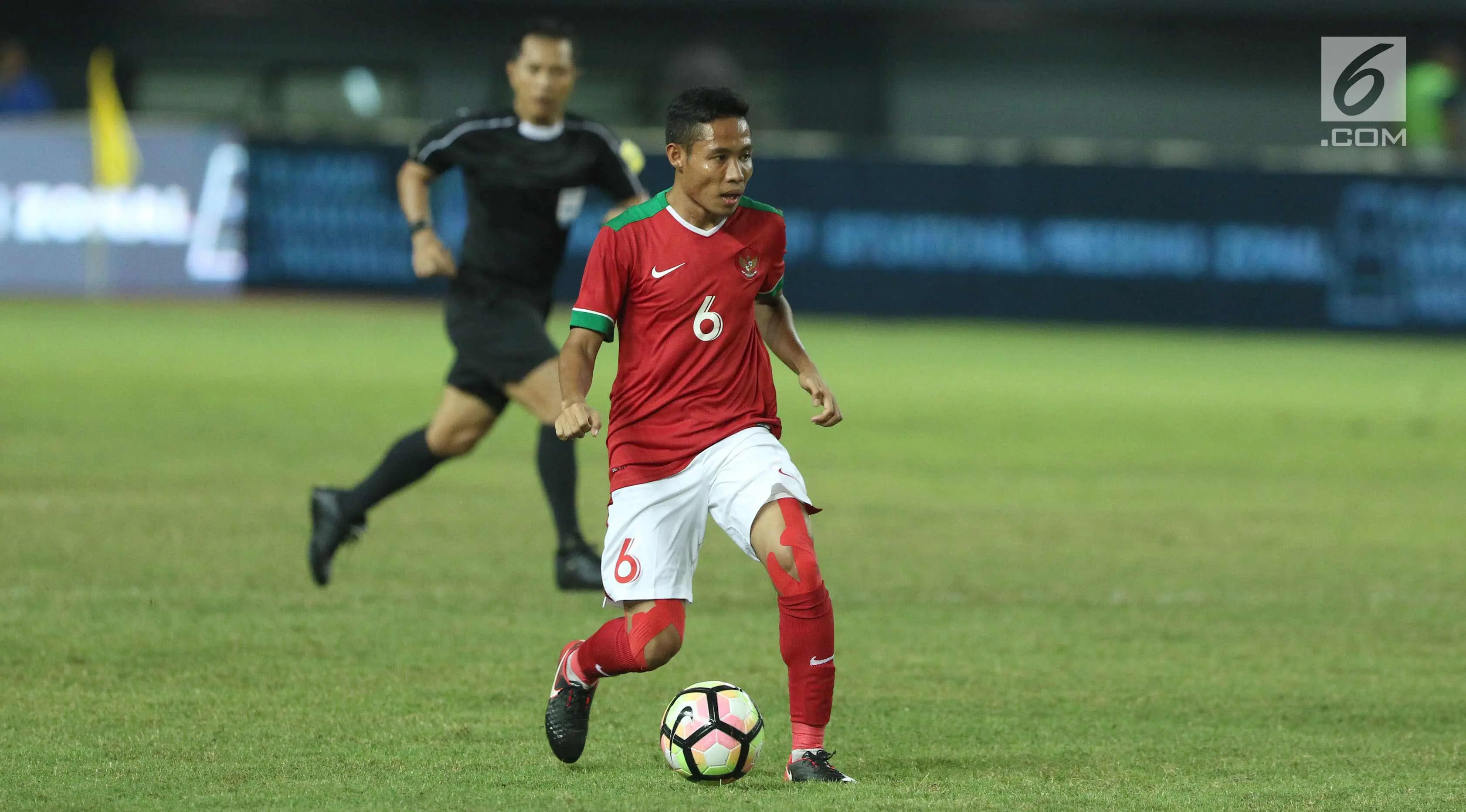   Evan Dimas akan membela Selangor FA di Liga Malaysia. (Liputan6.com/Helmi Fithriansyah)