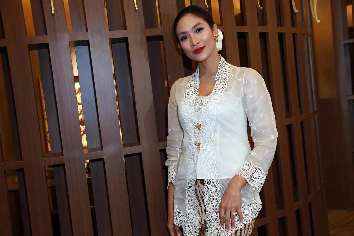 [Bintang] Happy Salma