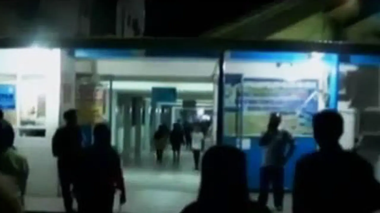 VIDEO: Diguncang Gempa, Pasien Rumah Sakit Kota Padang Panik
