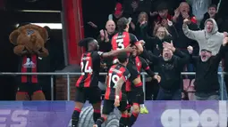 Antoine Semenyo dan Evanilson mencetak gol yang membawa Bournemouth meraih kemenangan mengejutkan 2-1 atas Manchester City. (AP Photo/Kirsty Wigglesworth)