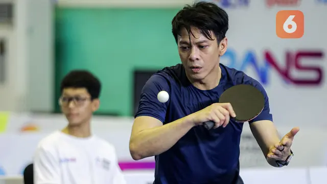 Foto: Menang di Ganda Putra, Ariel Noah Gagal Taklukkan Desta di Tunggal Putra Cabor Tenis Meja Turnamen Olahraga Selebriti Indonesia Season