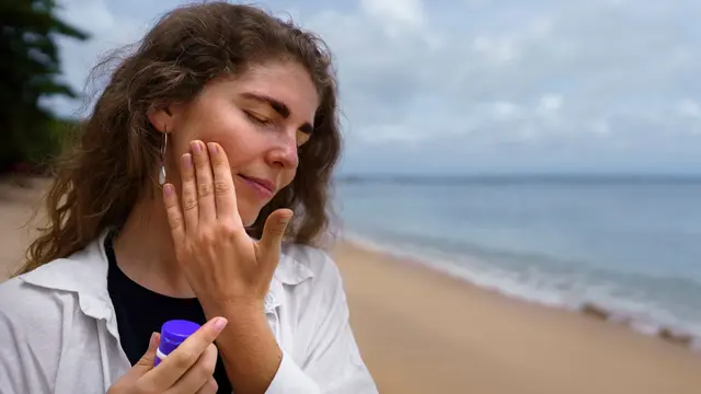 Physical Sunscreen vs Chemical Sunscreen, Mana yang Lebih Baik? - 2