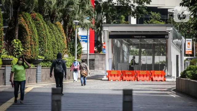FOTO: Anies Perpanjang PSBB Jakarta, Juni Jadi Masa Transisi