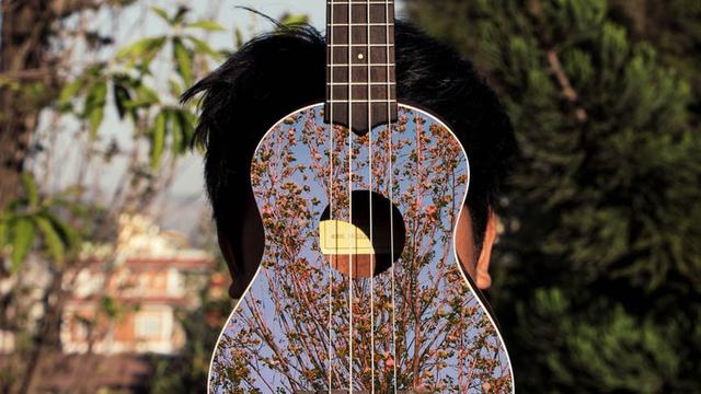 Empat Senar Lima Sempurna Ansambel Dari Komunitas Ukulele Depok Tercinta Fimelahood Fimela Com