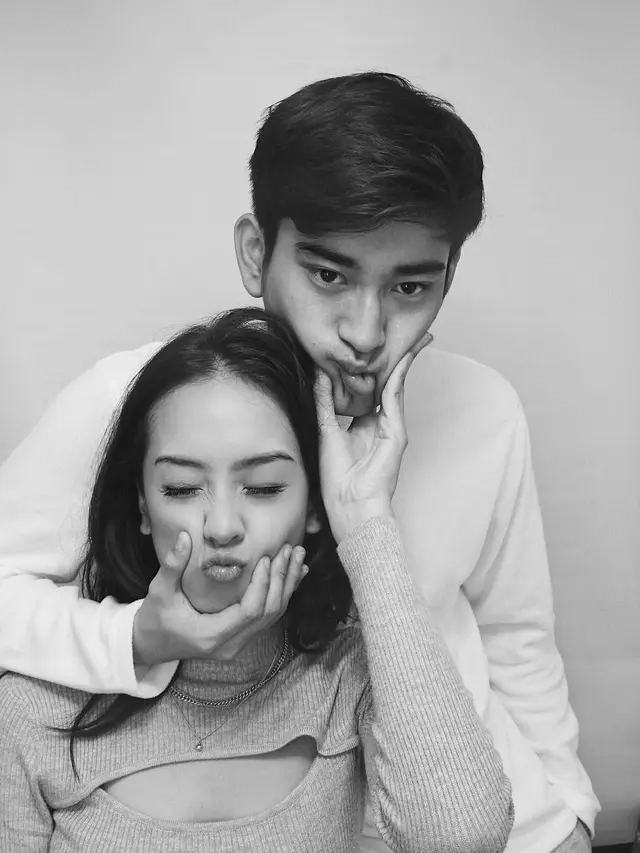 [Bintang] Anya Geraldine-Bio One