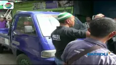 Aksi nekat pemilik kendaraan tersebut segera diredam petugas gabungan untuk membuat situasi kondusif.