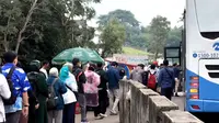 Respons Wali Kota Depok Usai Lihat Perjuangan Warga Antre Naik TransJakarta