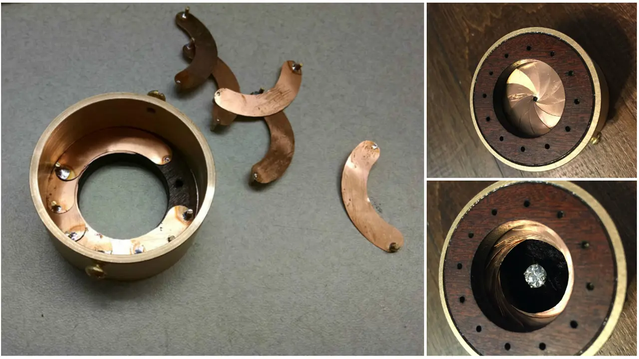 Kotak Cincin Mirip Lensa Kamera
