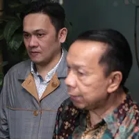 Farhat juga mengatakan bahwa dirinya juga pernah mengalami kasus sama, yakni pernah menghina orang. Dan menurutnya, yang dilakukan Nikita ini lebih berat ketimbang dirinya kala itu. (Adrian Putra/Bintang.com)