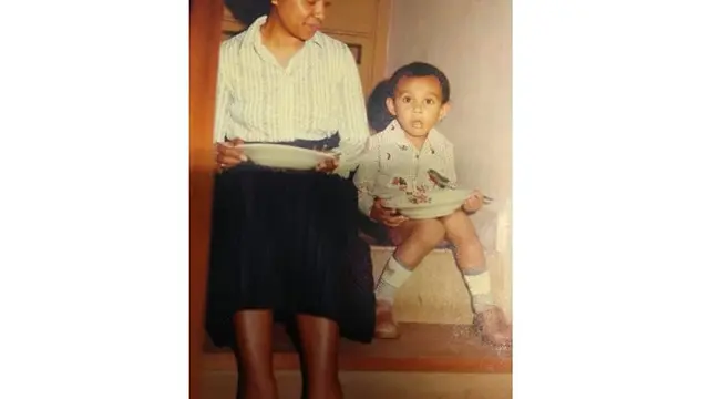 5 Potret Kenangan Glenn Fredly Saat Masih Kecil, Anak yang Ceria