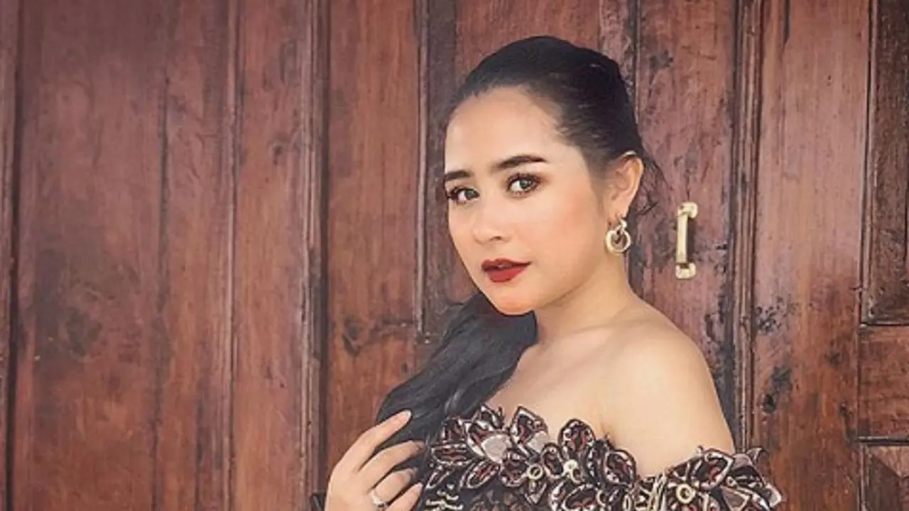 Prilly Latuconsina