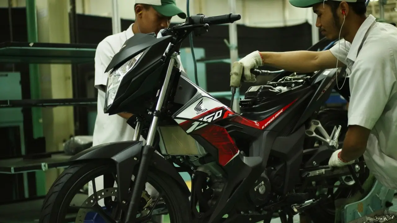 Honda Sonic 150R Ganti Stripe (Foto: PT AHM)