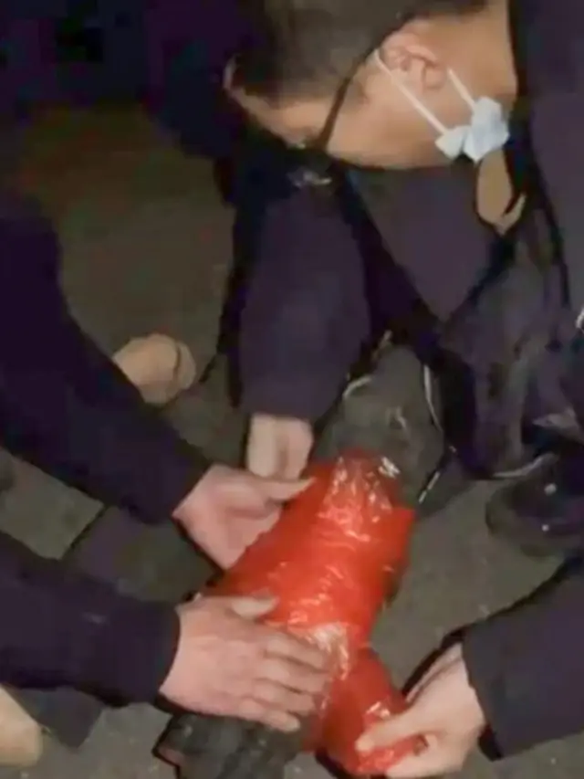 Dokter Selamatkan Korban Kecelakaan Dengan Raket Badminton dan Tas Plastik
