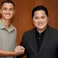 Eliano Reijnders dan Erick Thohir sudah bersalaman di Jakarta, Jumat (6/9/2024). (Instagram/erickthohir)