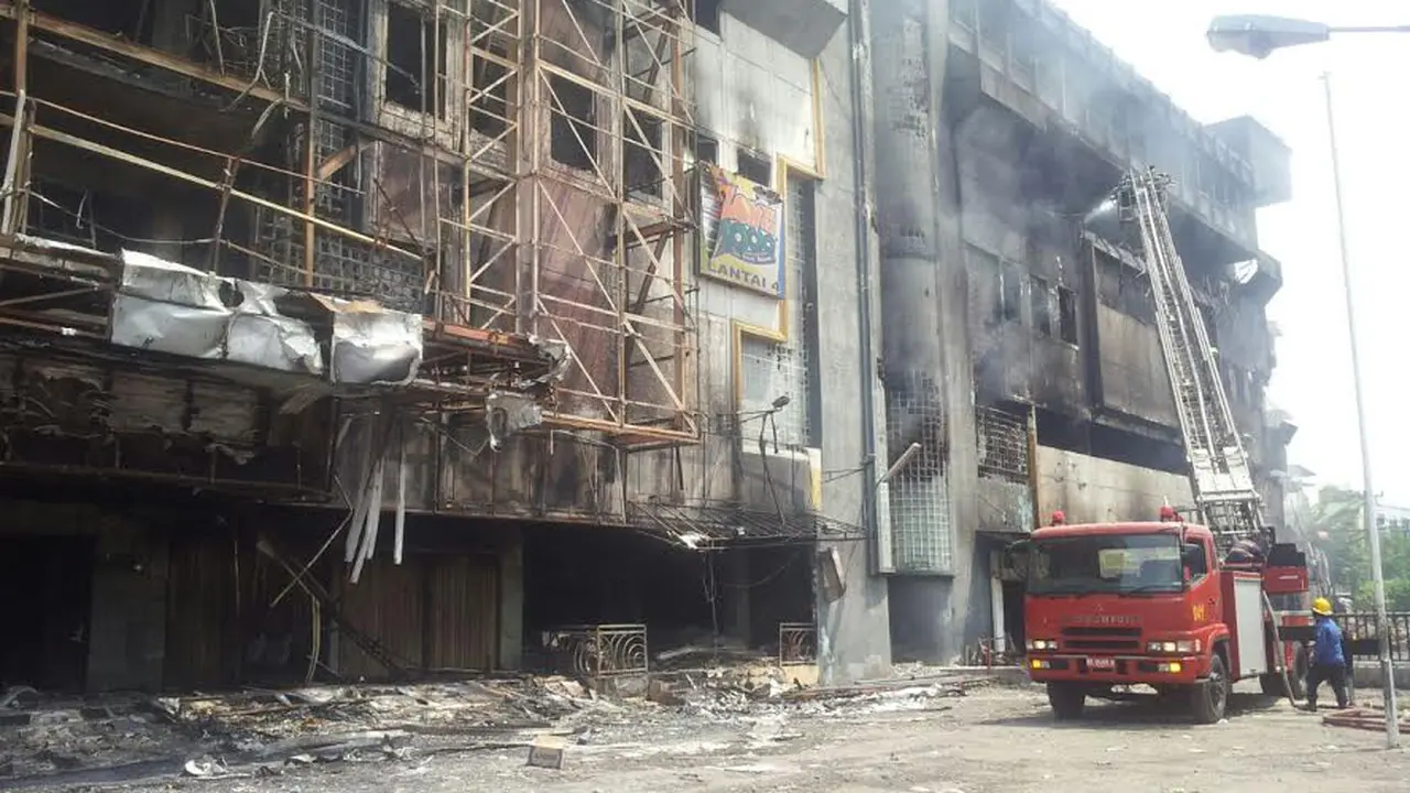 kebakaran pasar aksara medan