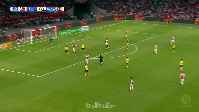 Ajax menegaskan mereka masih eksis meski PSV Eindhoven telah memastikan meraih gelar juara Liga Belanda. Ajax menang telak 4-1 ata...