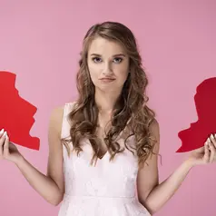 ilustrasi putus cinta/copyright freepik.com/gpointstudio