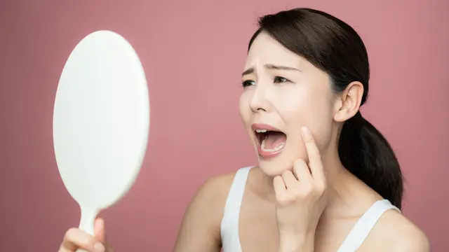 ilustrasi tips menghilangkan beruntusan/metamorworks/shutterstock