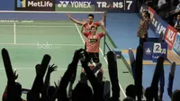 Pasangan Tontowi Ahmad/Liliyana Natsir, menang atas wakil China, Zheng Siwei/Chen Qingchen di final Indonesia Open 2017 di JCC, Minggu, (18/6/2017). Indonesia menang 22-20 21-15. (Bola.com/M Iqbal Ichsan)