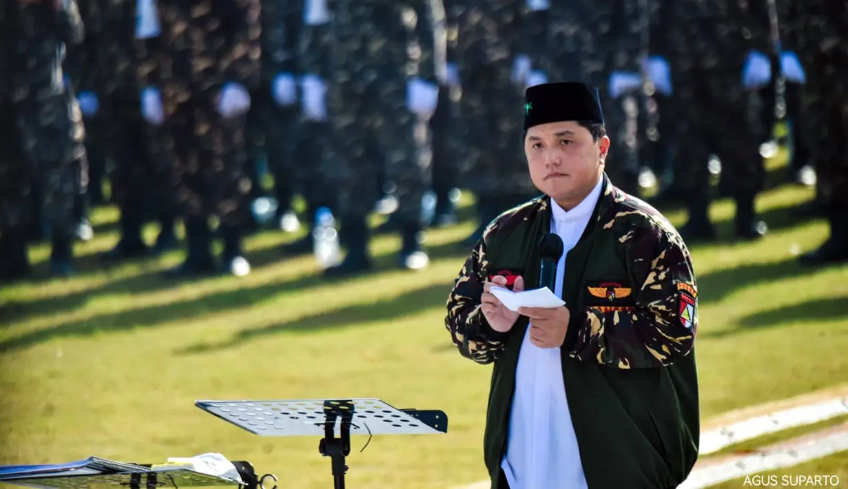 Menteri BUMN Erick Thohir saat menghadiri puncak acara satu abad Nahdlatul Ulama (NU) di Sidoarjo, Jawa Timur, Selasa (7/2/2023). Dalam acara tersebut Erick adalah Ketua Panitia Peringatan Harlah 1 Abad NU. (Biro Pers Istana Kepresidenan/Agus Suparto)